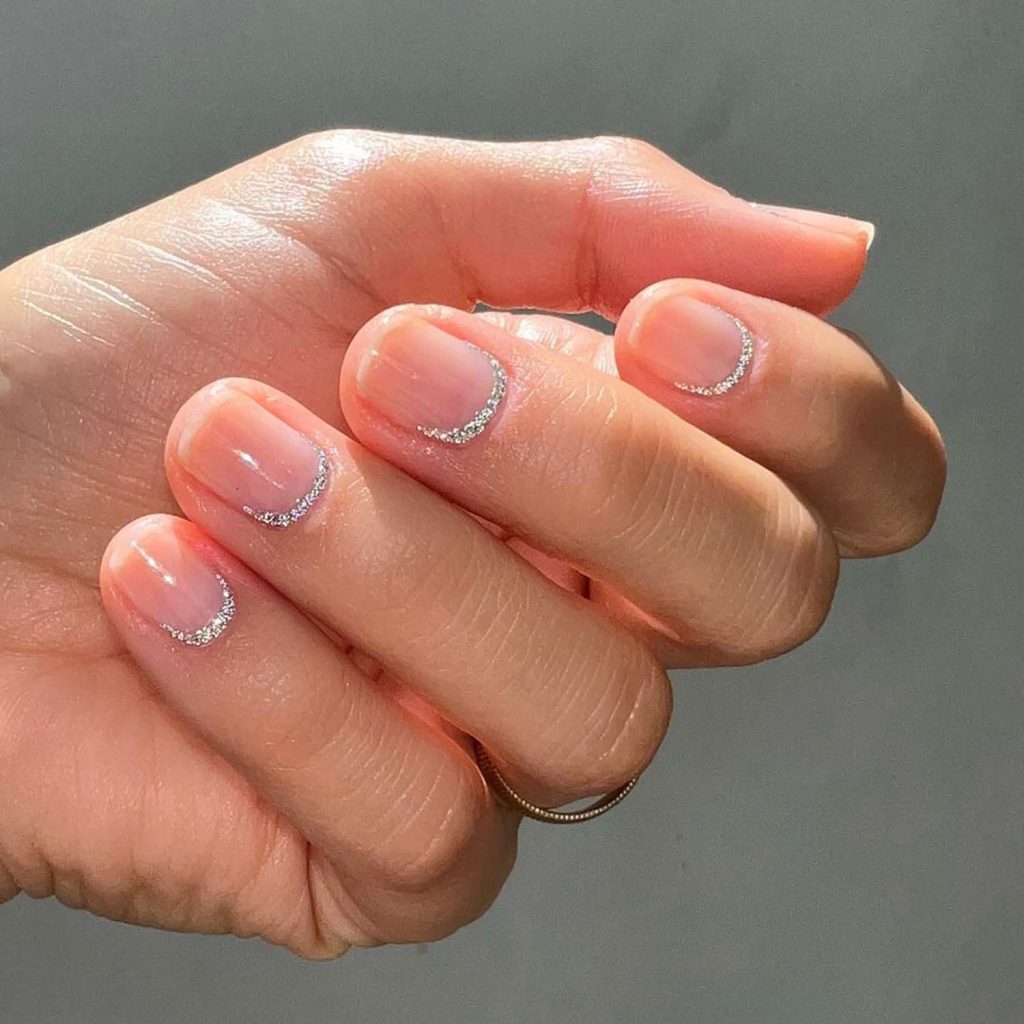 Advantages and disadvantages of nail implants